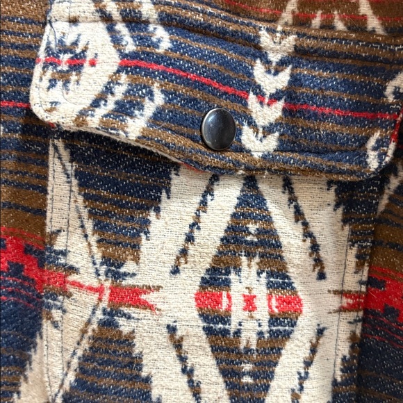 Aztec winter jacket. Size large - Picture 3 of 4